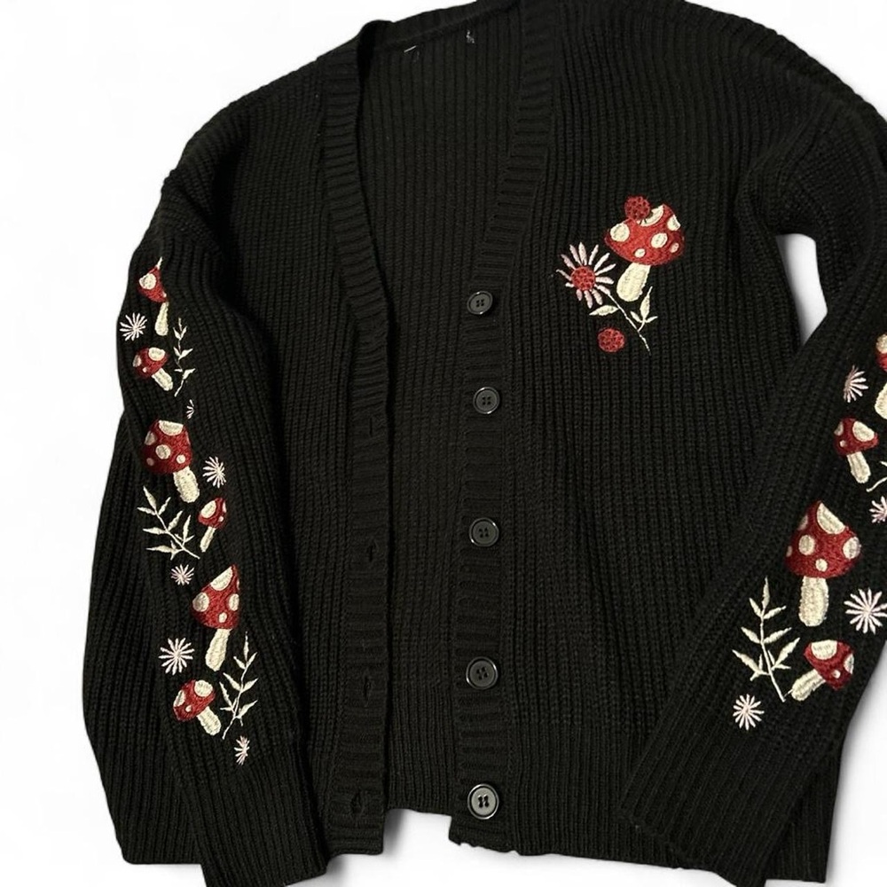 Hot Topic Black Womens M Mushroom Embroidered Ribbed Button Cardigan Sweater - Picture 8 of 8